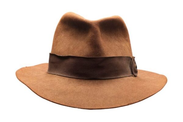 Casco de Star Wars y sombrero de Indiana Jones entre los icónicos objetos de Hollywood a la venta en subasta | Noticias de Entretenimiento y Arte Foto: Propstore/PA