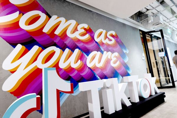 TikTok podría cerrar: ¿Qué significa esto para los usuarios y creadores de contenido? | Noticias de Ciencia, Clima y Tecnología TikTok HQ staff hit by mass food poisoning outbreak | World News