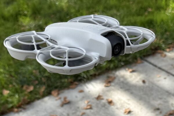 DJI acaba de añadir las dos funciones más solicitadas a su dron Neo de $199. DJI just added the two most requested features to its $199 Neo drone