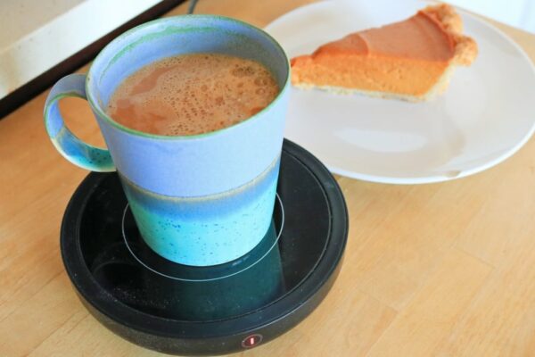 Todas las razones por las que el calentador de tazas es mi mejor amigo en invierno. All the Reasons Why the Mug Warmer Is My Wintertime Best Friend