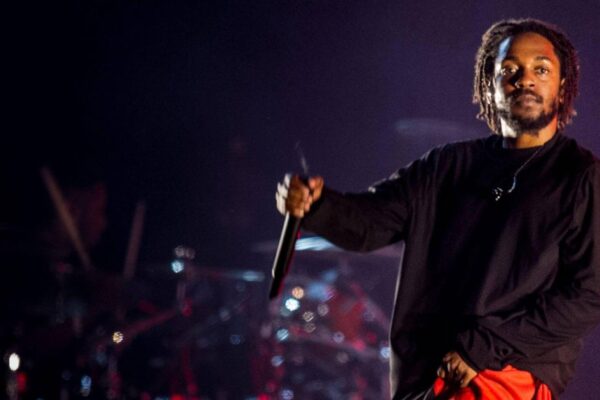 ¿Qué canciones interpretará Kendrick Lamar durante el espectáculo de medio tiempo del Super Bowl LIX? Which songs will Kendrick Lamar perform during the Super Bowl LIX halftime show?
