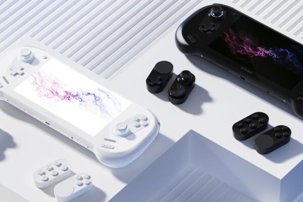 El Ayaneo 3 de $900 es la portátil para PC más emocionante que la compañía ha creado hasta ahora. The $900 Ayaneo 3 is the most exciting PC handheld the company’s yet made