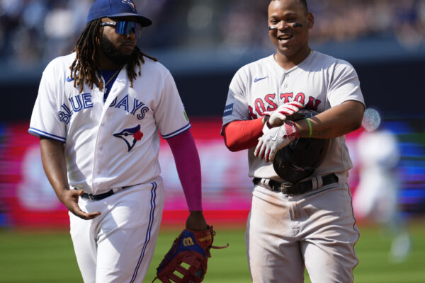 El Poderoso de AL Favorito para Adquirir a Vladimir Guerrero Jr. por $427 Millones en un Masivo Cambio Toronto Blue Jays infielder Vladimir Guerrero Jr.