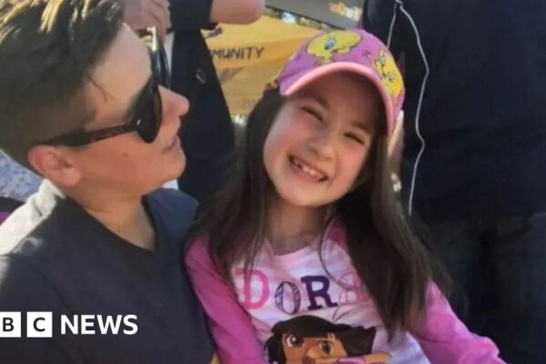 Miembros de secta australiana culpables en la muerte de una niña. Australian sect members guilty in girl's death
