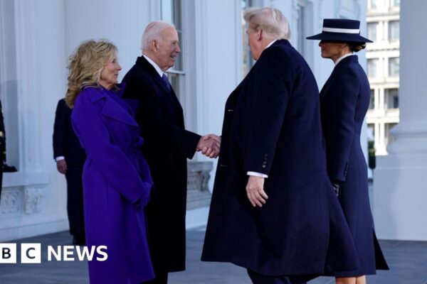 Mira: Té con Biden y compartiendo coche hacia el Capitolio – El día de Trump hasta ahora. Watch: Tea with Biden and carpooling to the Capitol - Trump's day so far