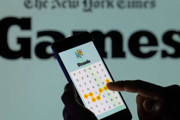 Pistas y respuestas de NYT Strands para el 27 de enero NYT Strands hints, answers for January 27