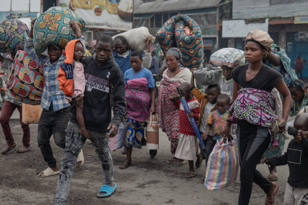 Rebeldes respaldados por Ruanda anuncian la captura de una ciudad clave en el este de Congo. Rebels Backed by Rwanda Announce Capture of Key City in Eastern Congo