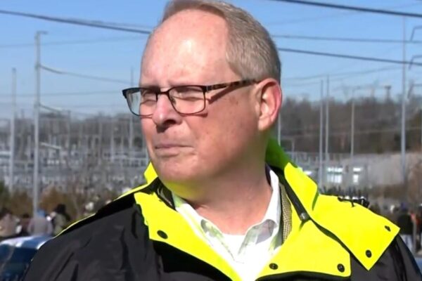 Un muerto y un herido tras tiroteo en la Escuela Secundaria de Antioch, Tennessee. 1 dead, 1 injured after Antioch High School shooting in Tennessee