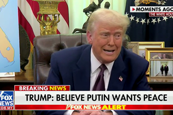 El presidente Donald Trump declara que ‘nadie ve CNN ya’ durante un enfrentamiento en la Casa Blanca. President Donald Trump declares 'nobody watches CNN anymore' during confrontation at White House