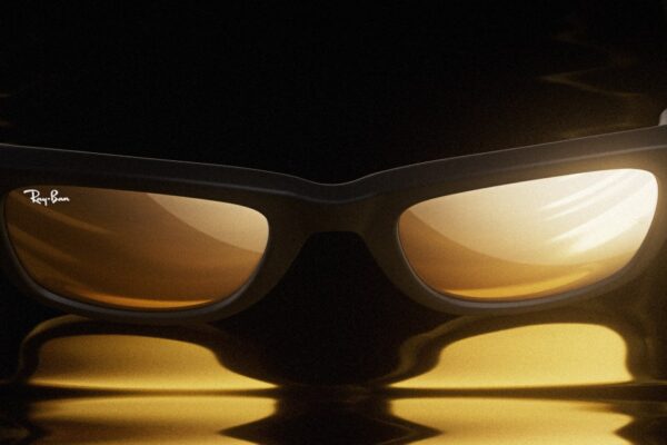 Meta apuesta por el atractivo masivo de sus Ray-Bans con un anuncio en el Super Bowl. Meta bets on its Ray-Bans mainstream appeal with a Super Bowl ad